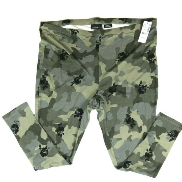 NWT Addition Elle Leggings Camo Print with Black Roses Women's Plus Size 2X - Picture 2 of 2